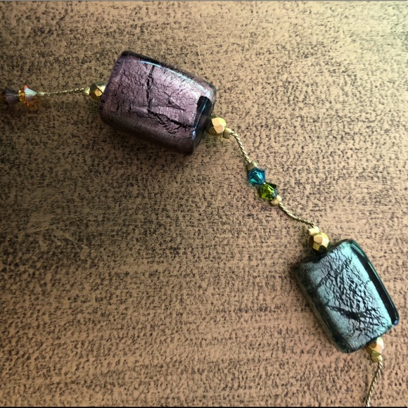 Beautiful & colorful 17” gold necklace with 7 different metallic glass b… - Picture 3 of 9